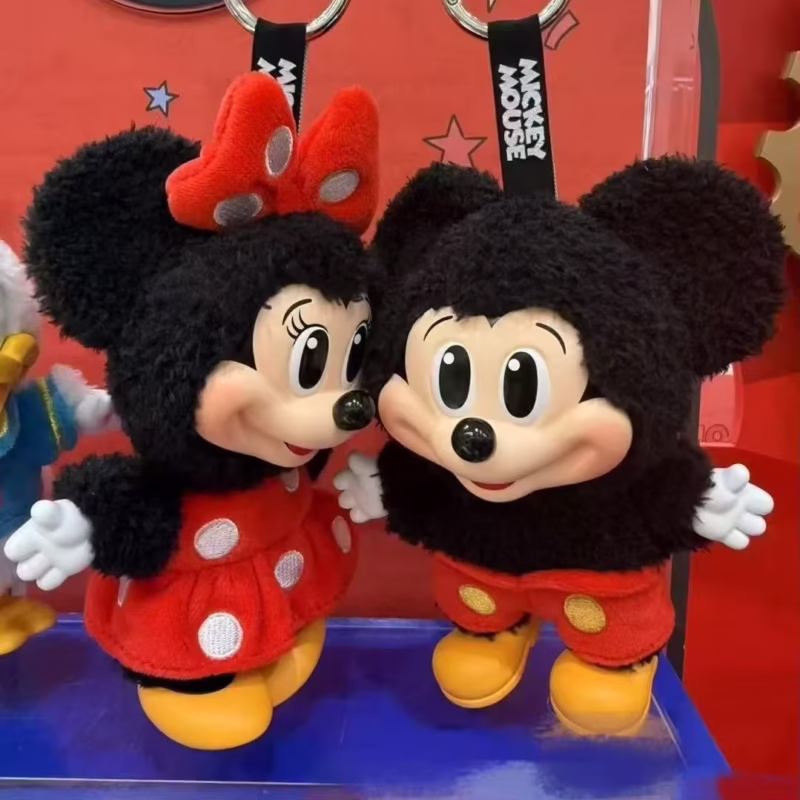 Anime Figure Collectible Desktop Friends Gifts: Mickey Family Adorable Together Keychain Series Blind Box Model Decoration